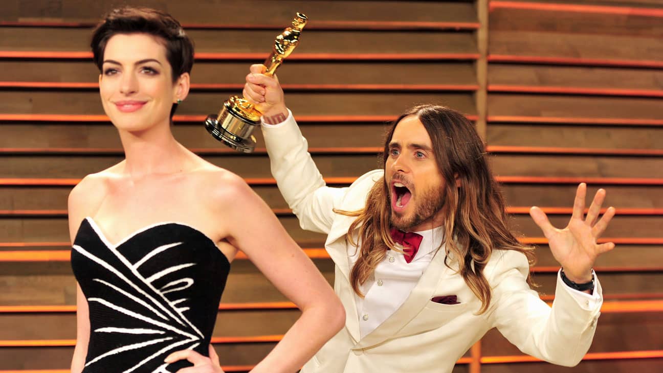 Anne Hathaway e Jared Leto na série do AppleTV+ sobre a WeWork. - MobDica