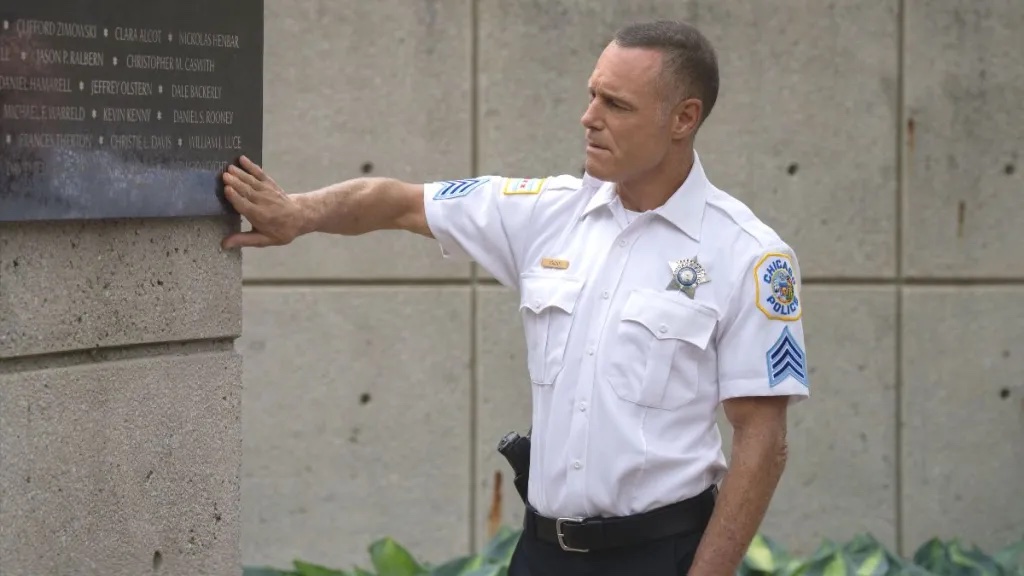 Chicago PD: 13ª Temporada inicia com Voight tentando reunir a Unidade de Inteligência