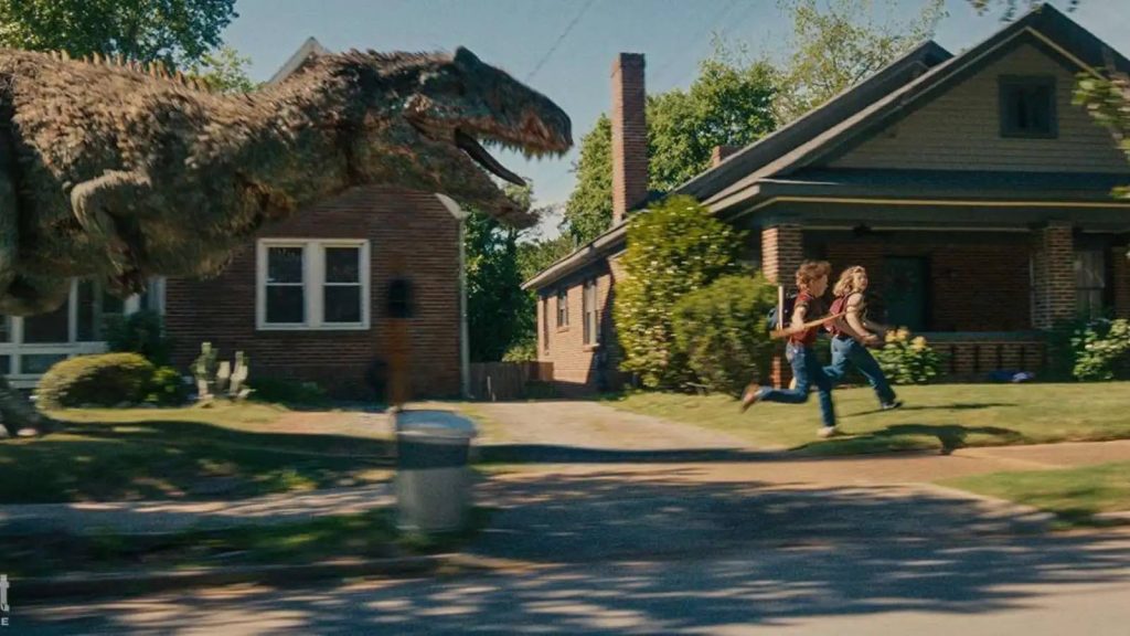 Warner Bros. Pictures divulga novo trailer de 'O Fim da Rua'
